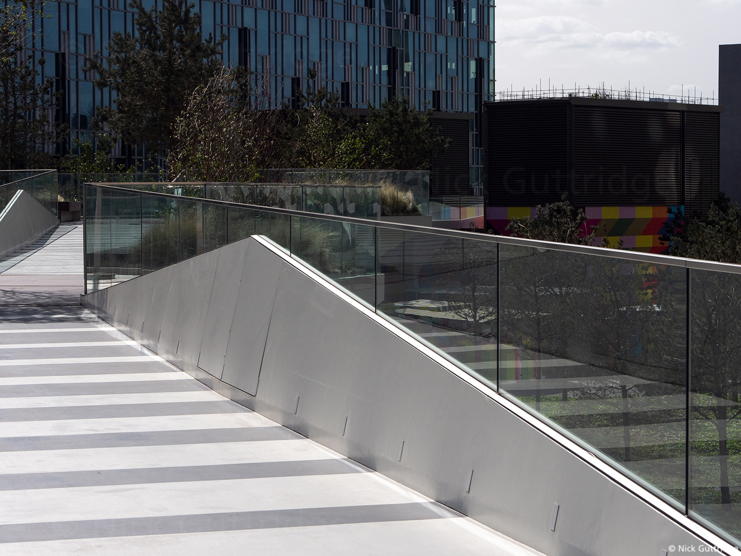 “The Tide”线性公园丨英国伦敦-10