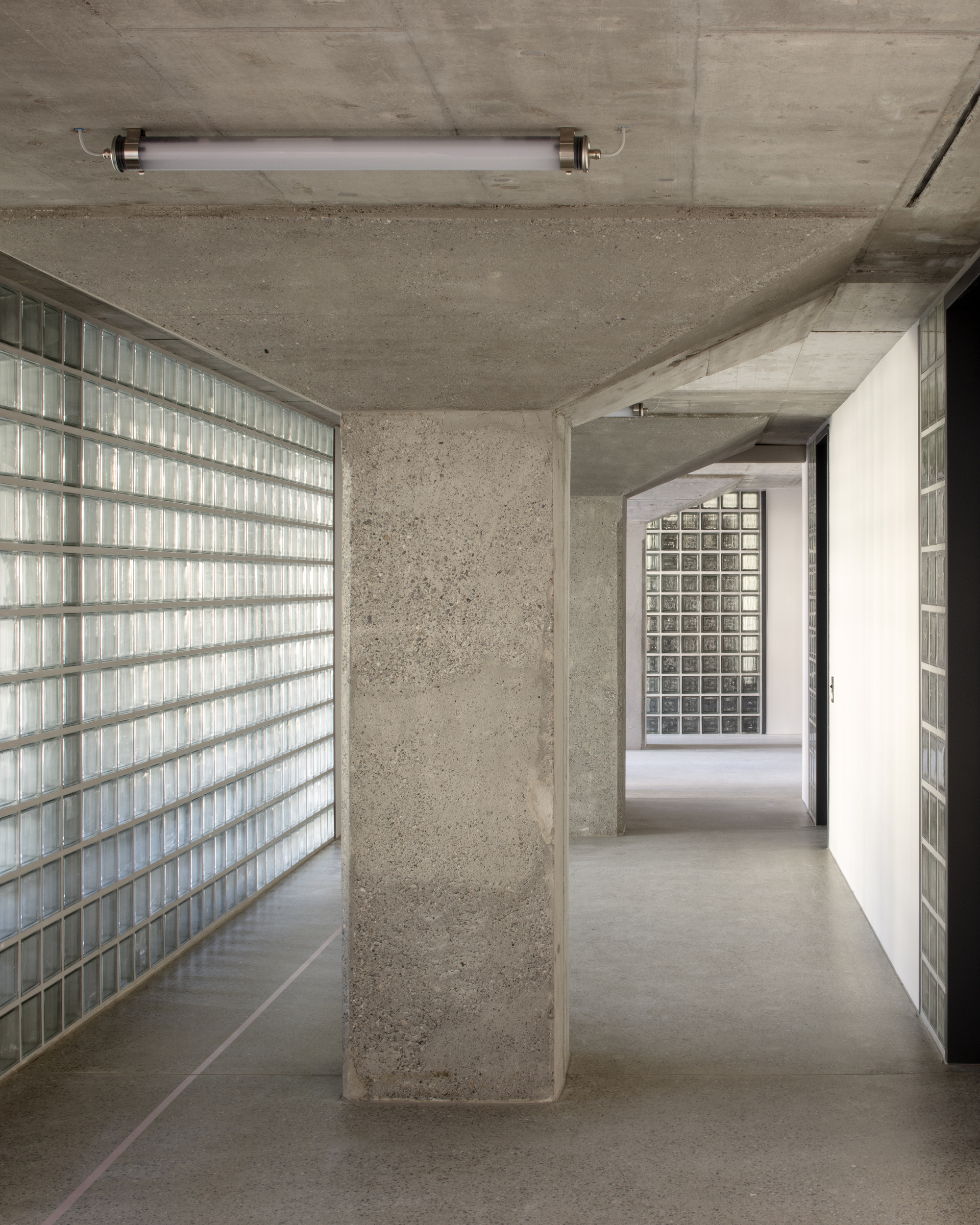 葡萄酒仓库改造住宅丨瑞士丨Esch Sintzel Architekten-48