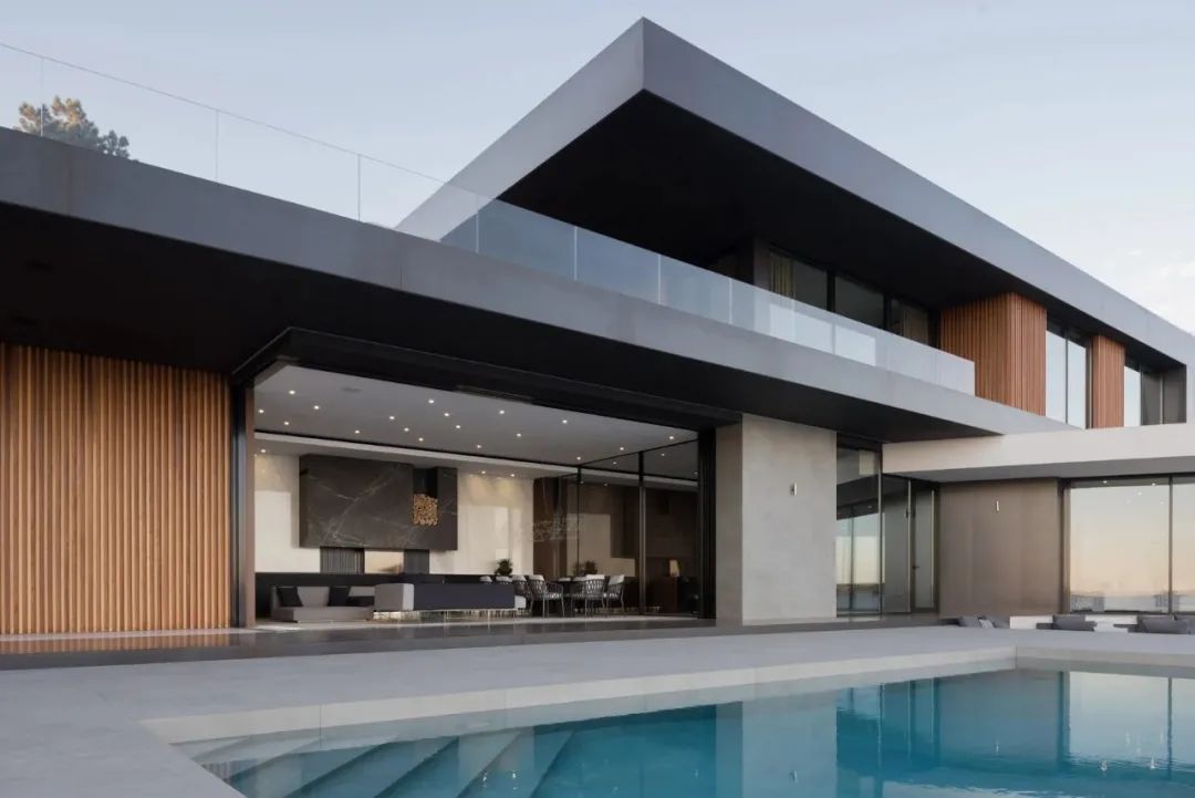 莫斯科郊区别墅，极简美学与自然融合的典范-61