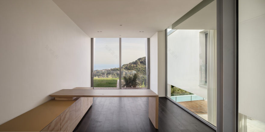 历史与自然相融的西班牙别墅设计-38