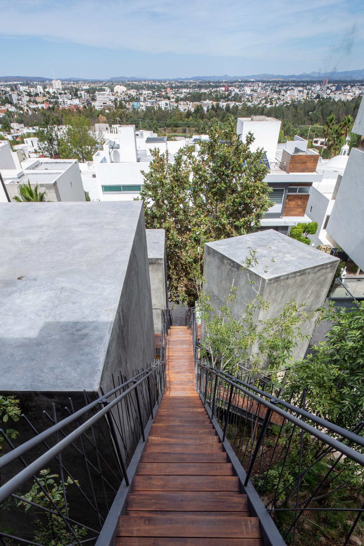墨西哥 Casa Pedregal 住宅 | 与自然共生的现代建筑-3