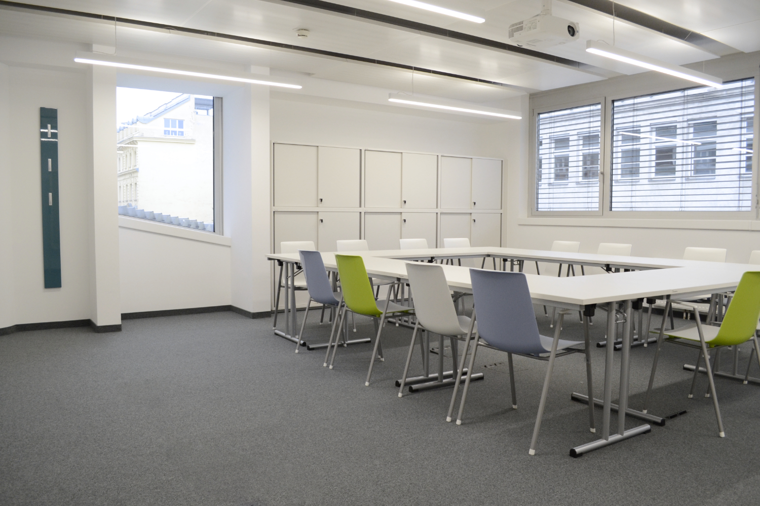 维也纳代办处网络办公空间-6