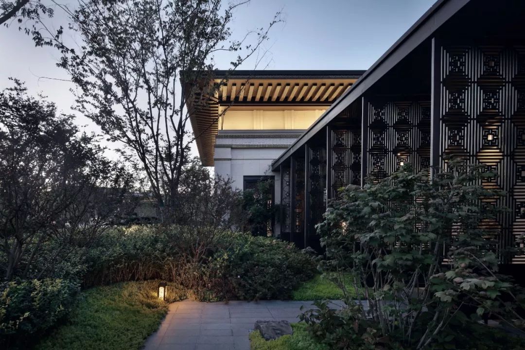 西山龙胤营销中心-5