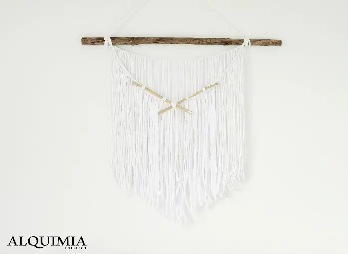 西班牙小镇的纯白北欧风住宅-12