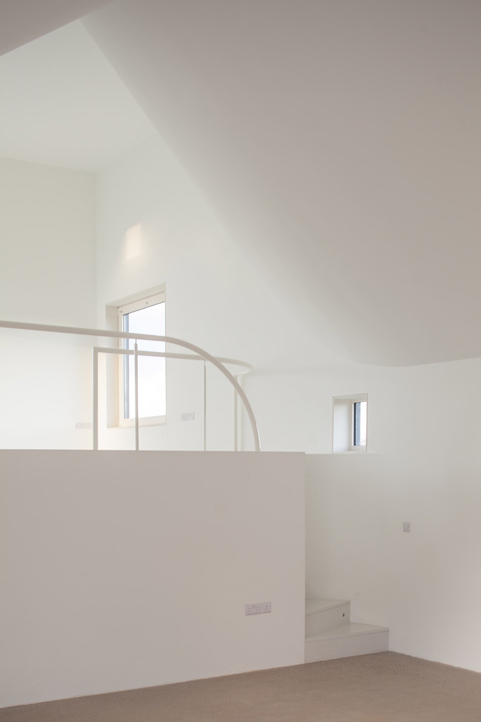 爱尔兰乡间扩建住宅,雕塑般的木结构与绝美景观相融-32