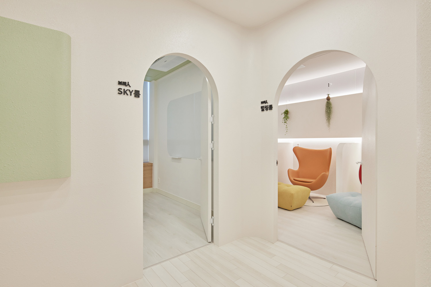 现代简约风格的 30 平米培训中心设计-6