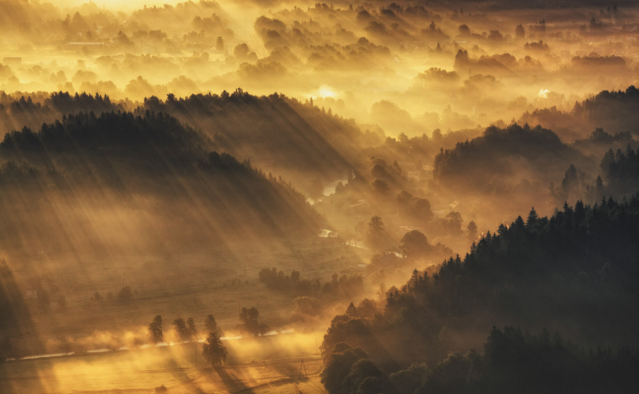 Laser show in Rudawy Janowickie-4