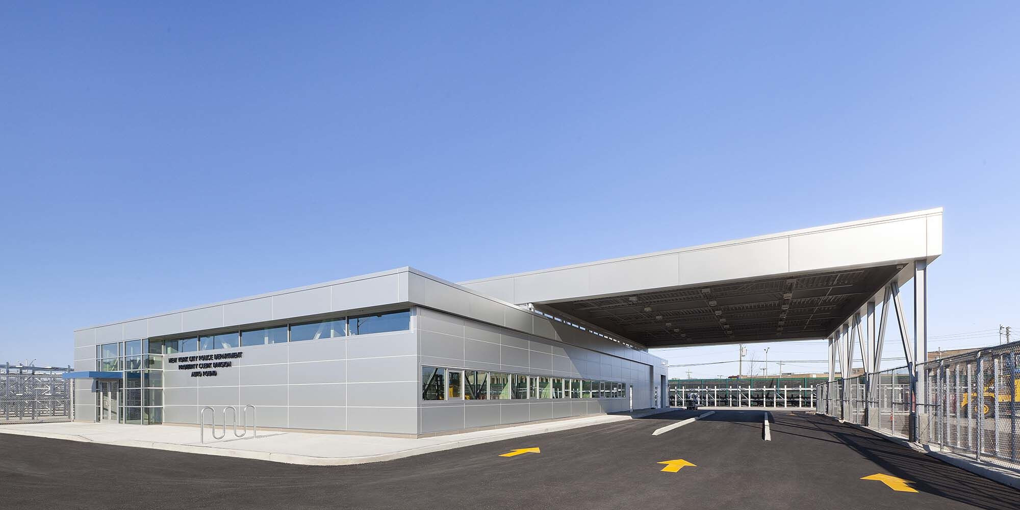 纽约警察局车辆存放设施-15