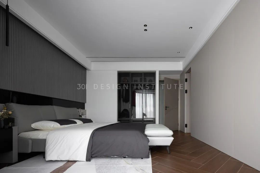 极简黑的魅力 · 广州番禺区的冷静之家丨中国广州丨301 设计研究所-32