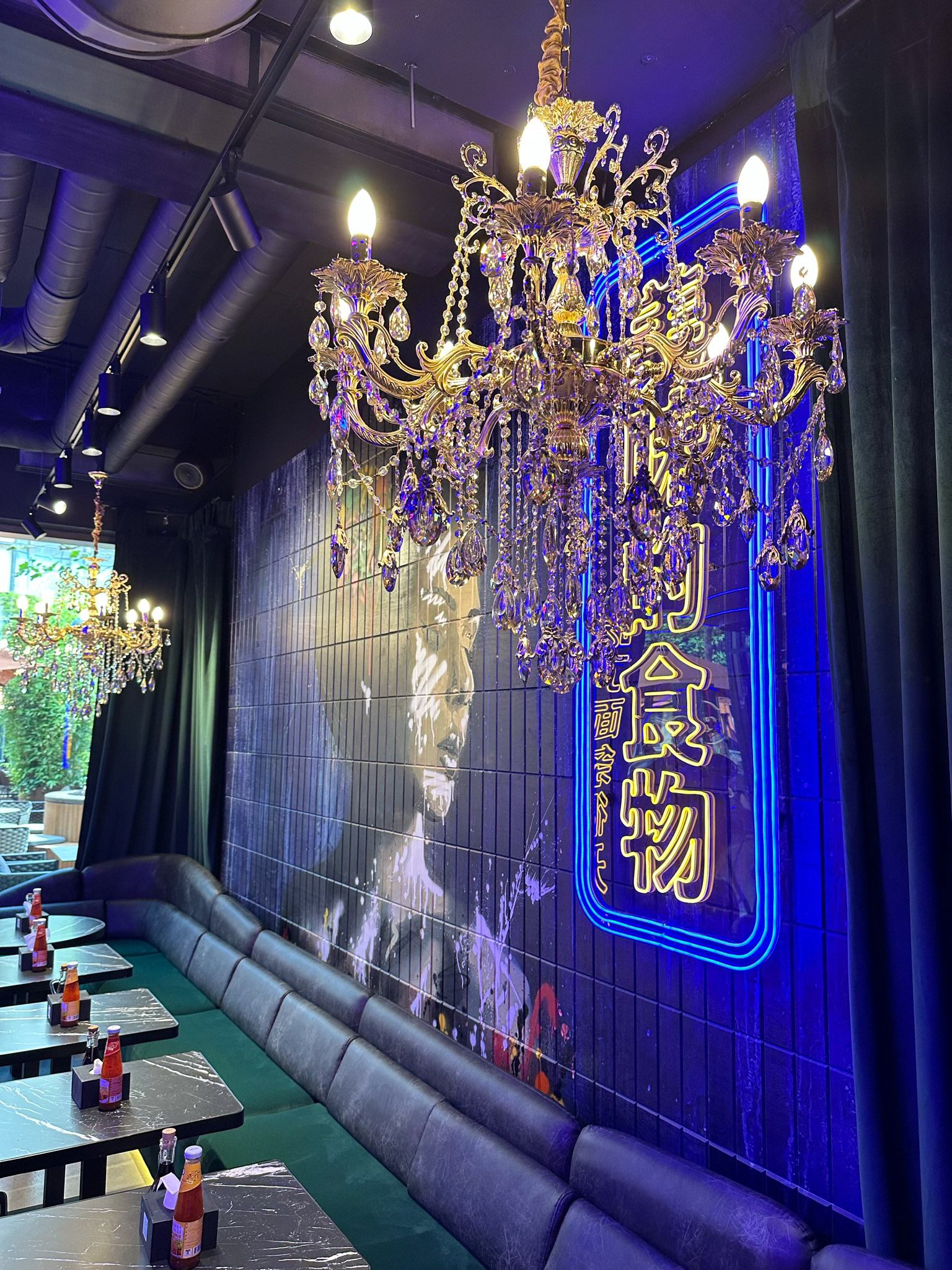 RESTAURANT «CHIN CHIN 21 & SEXY FISH»-11