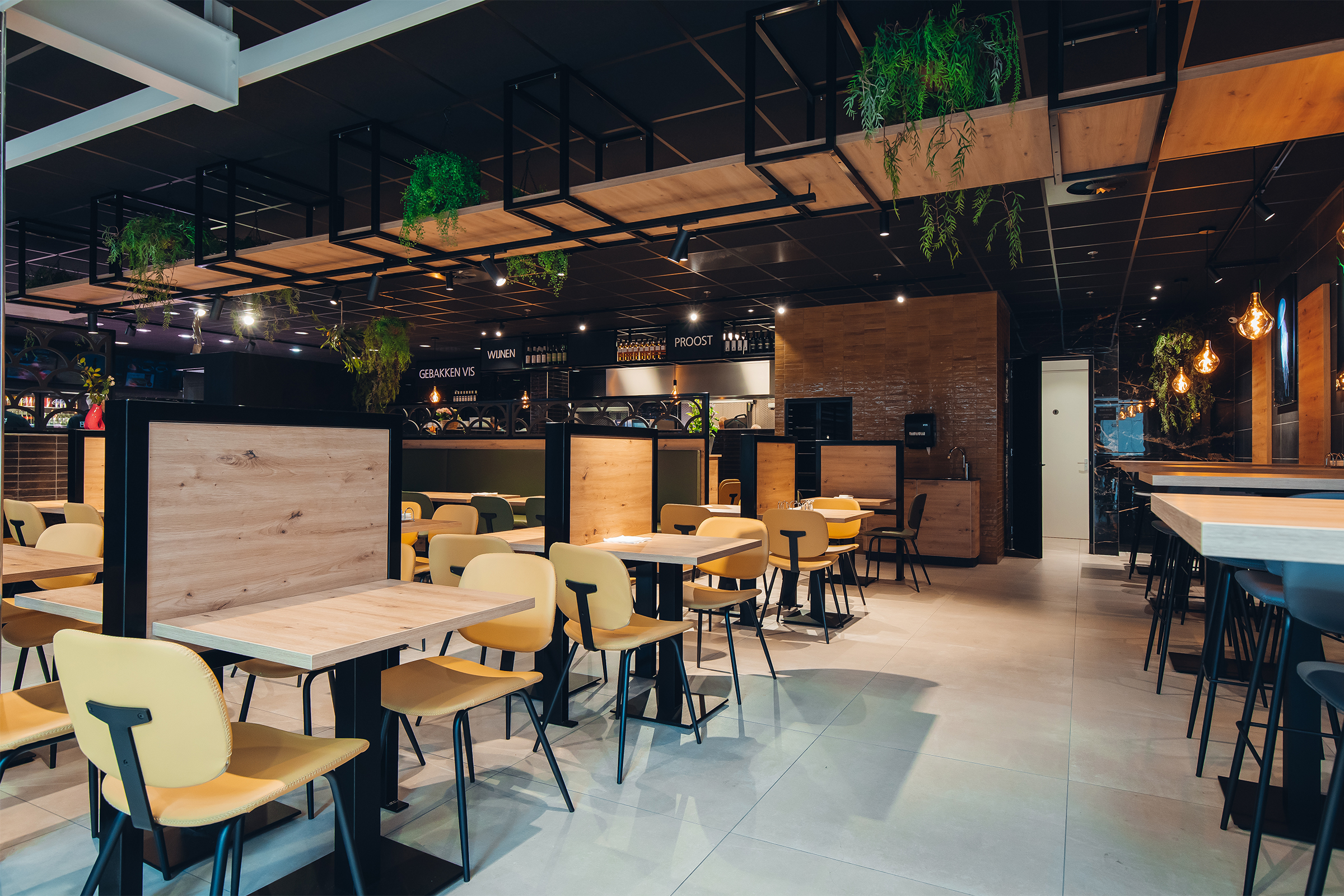 荷兰北部最大鱼店室内设计丨Emondt KMI Fresh Food Interiors-0