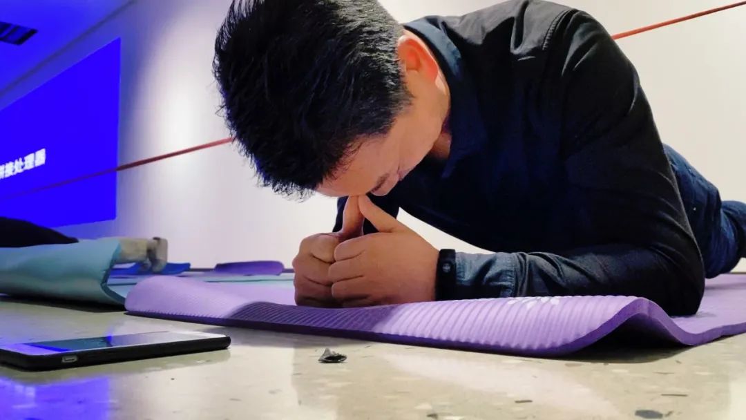 汉森伯盛 2021 平板支撑挑战赛-11