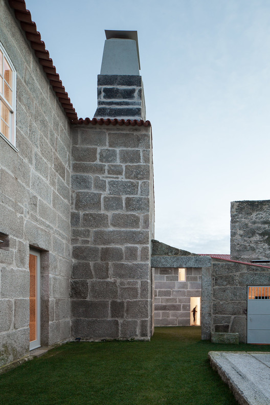 费塔斯之家（Feitais House）现代重生-9