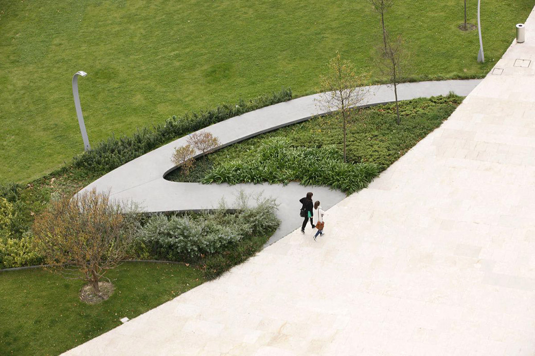 绿色广场重生-6