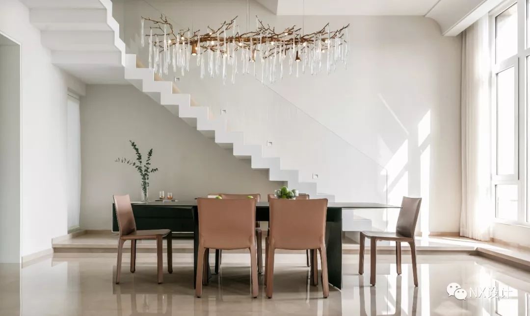 中梁首府 | 倪伟锋的简约错层空间设计-14