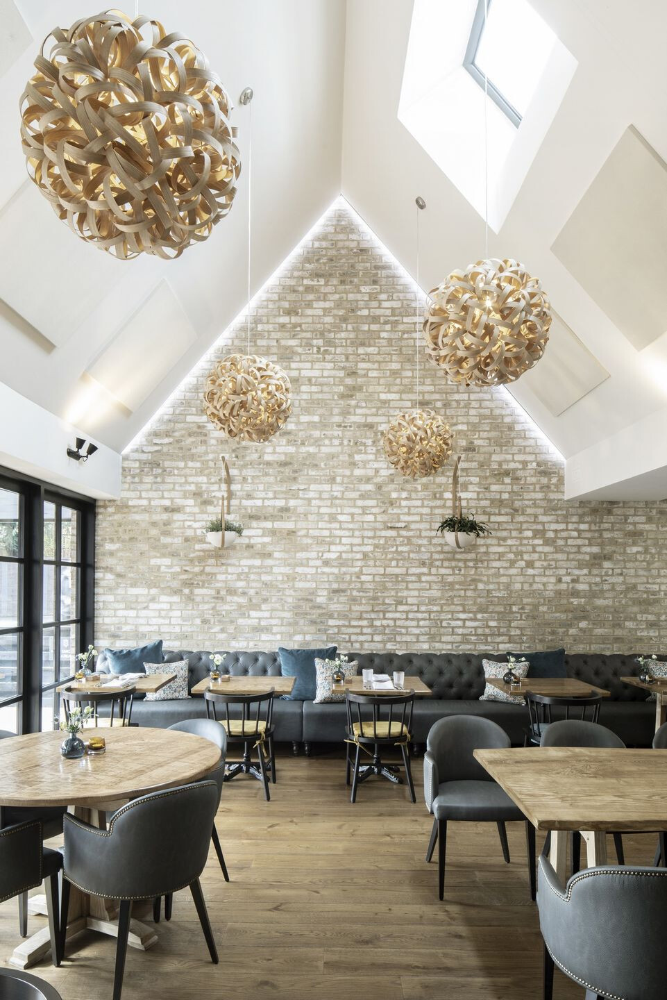 乡村复兴 | 17 世纪酒吧的现代重生-18