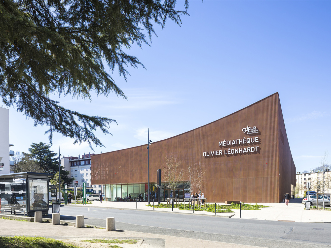 法国 Olivier Léonhardt 媒体图书馆丨塞尔吉奥·格拉齐亚-3