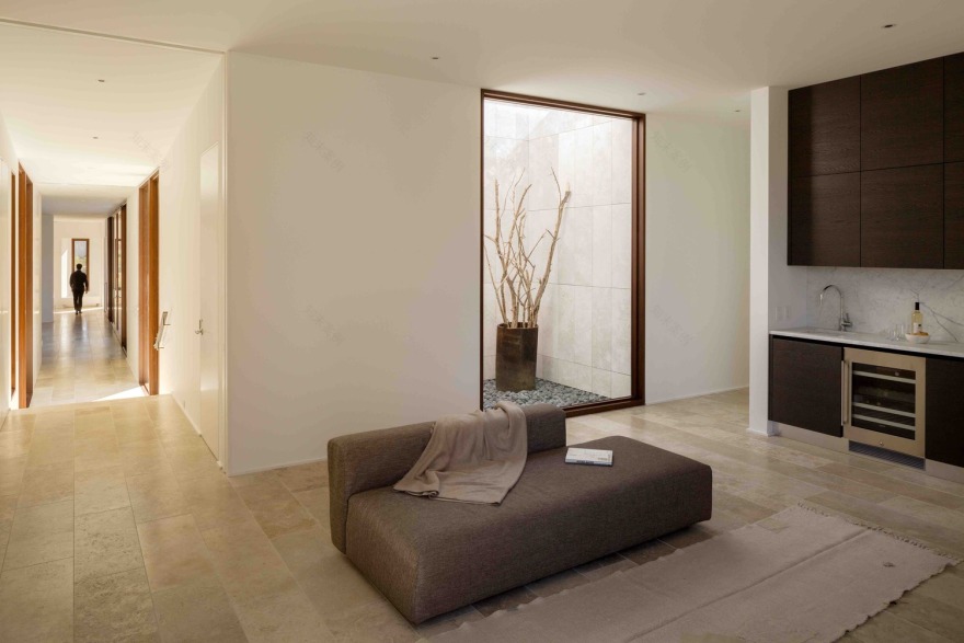 洪水区上的高端海景别墅-27