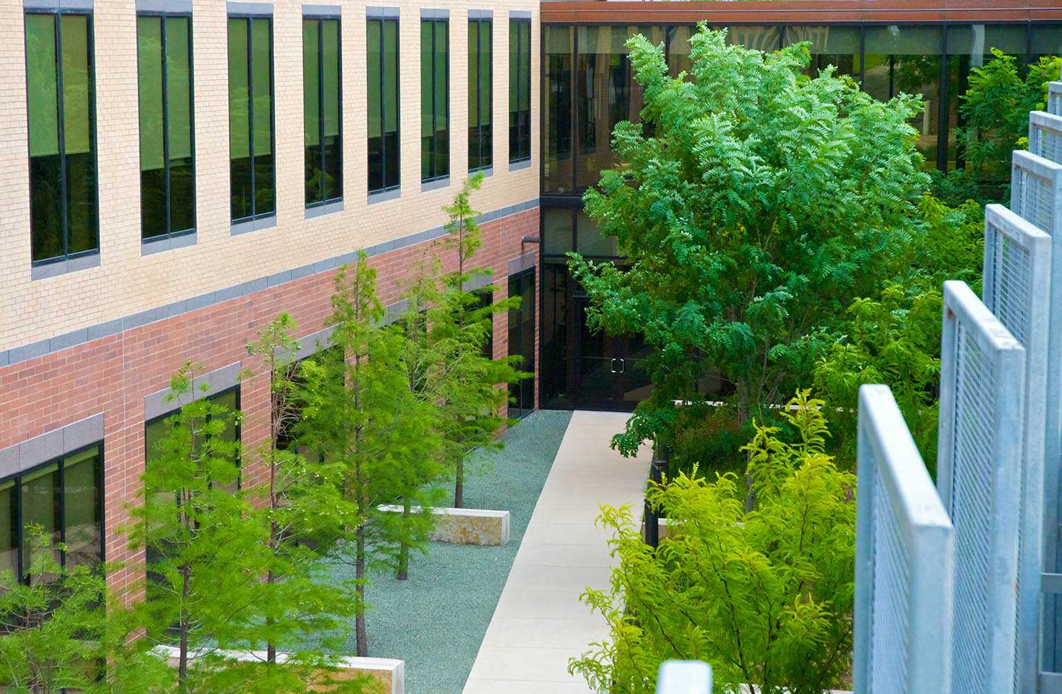 klabzuba总部办公景观-4