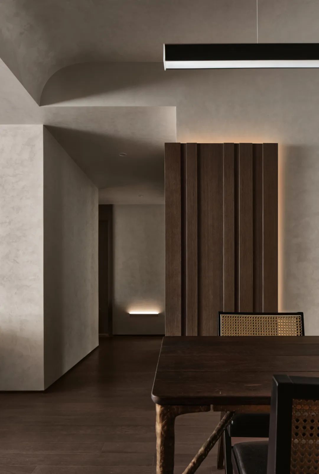 光影弥散 · 王少彬设计的艺术空间丨锦华装饰-17