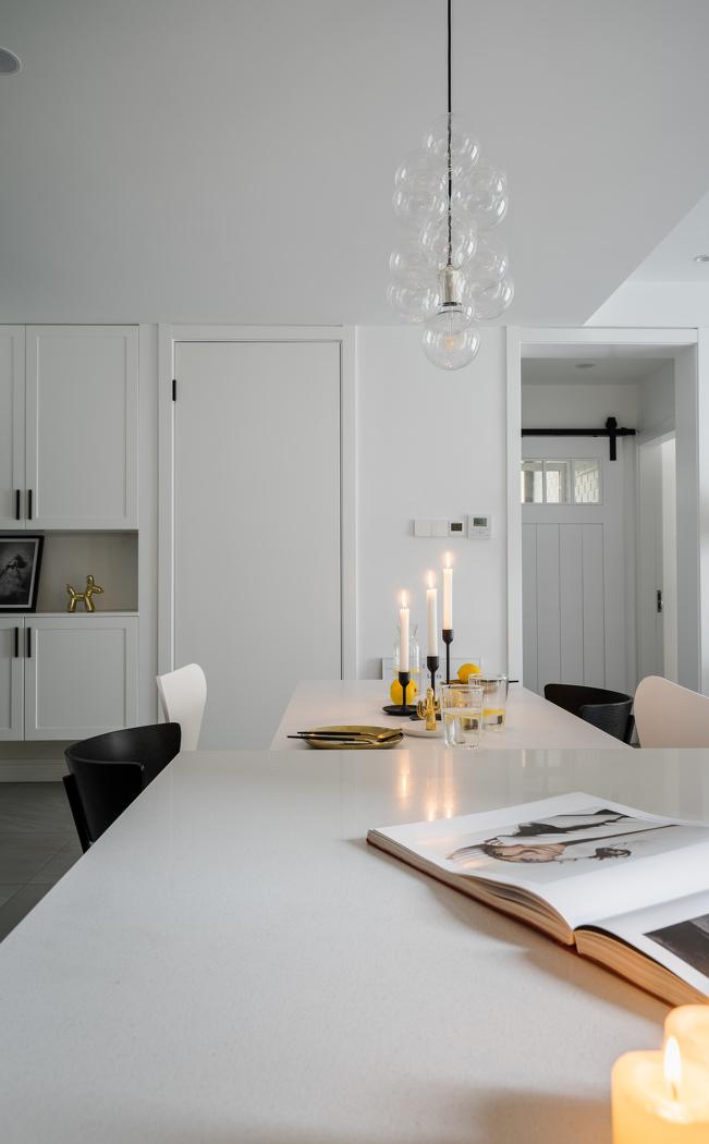 上海北欧风公寓设计,皇家代尔夫特蓝的 INS 风情-24