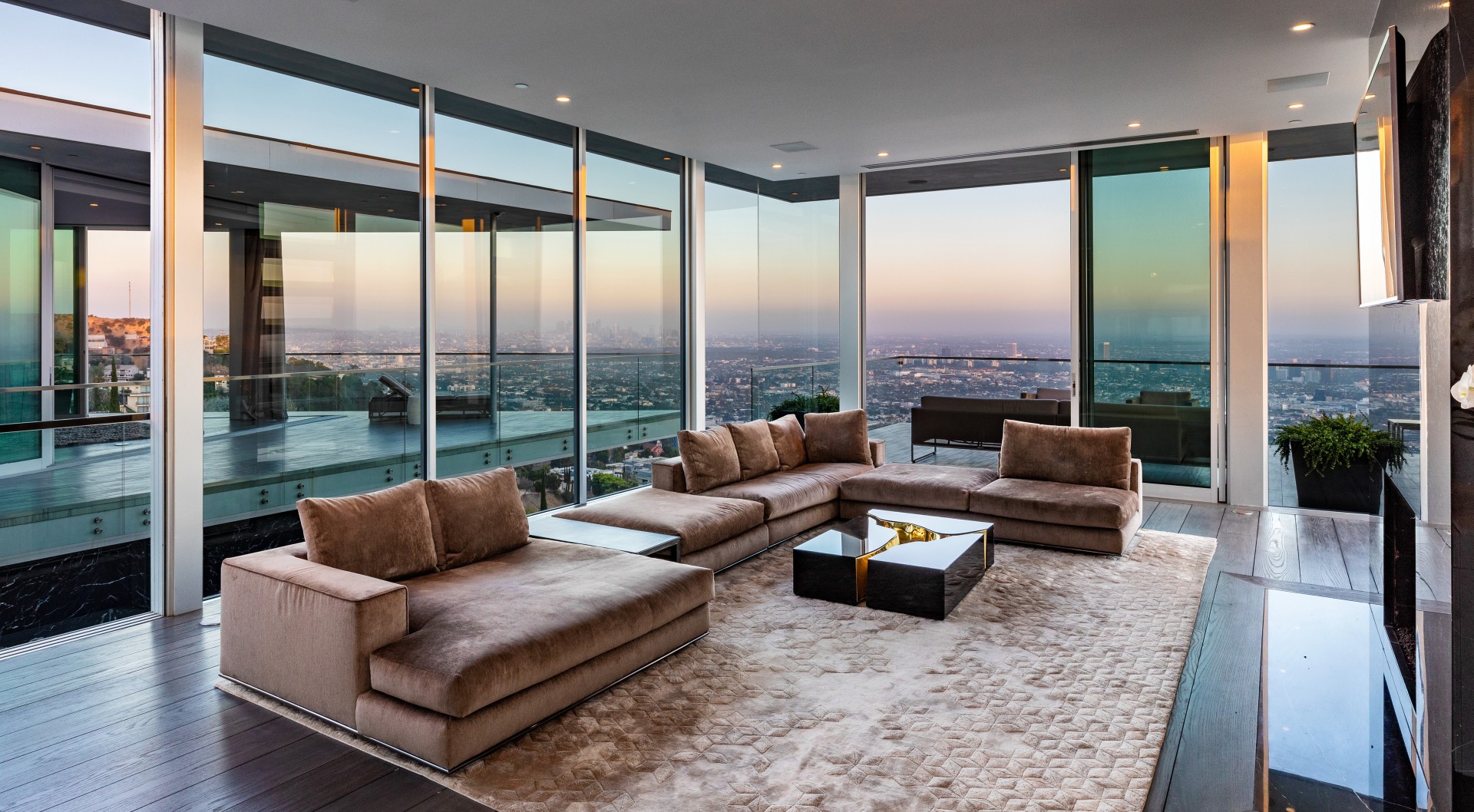 Blue Jay way 1  McClean Design-14