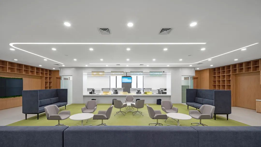 以空间色彩组织流线的市民中心设计-49