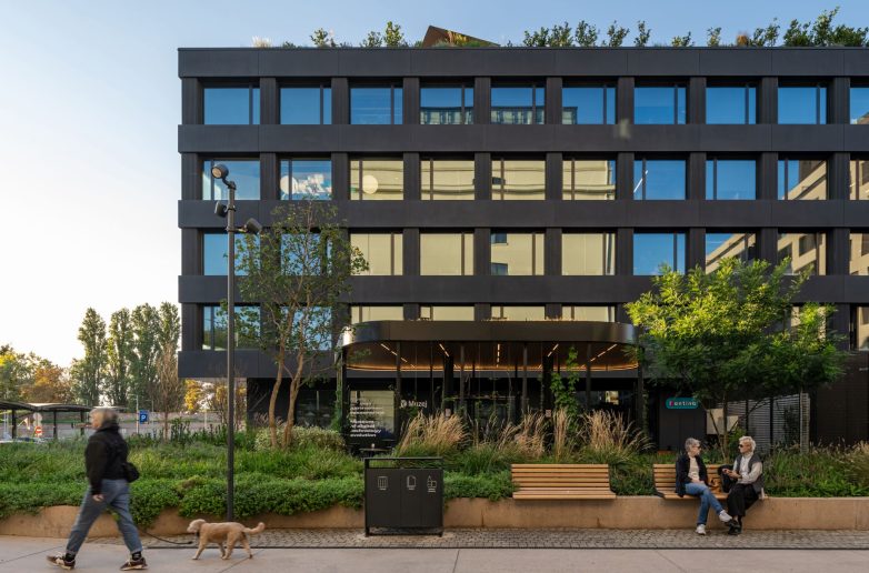 K区庭院改造为开放式工作休闲空间项目丨贝尔格莱德丨FOUR+,Main Architects-6