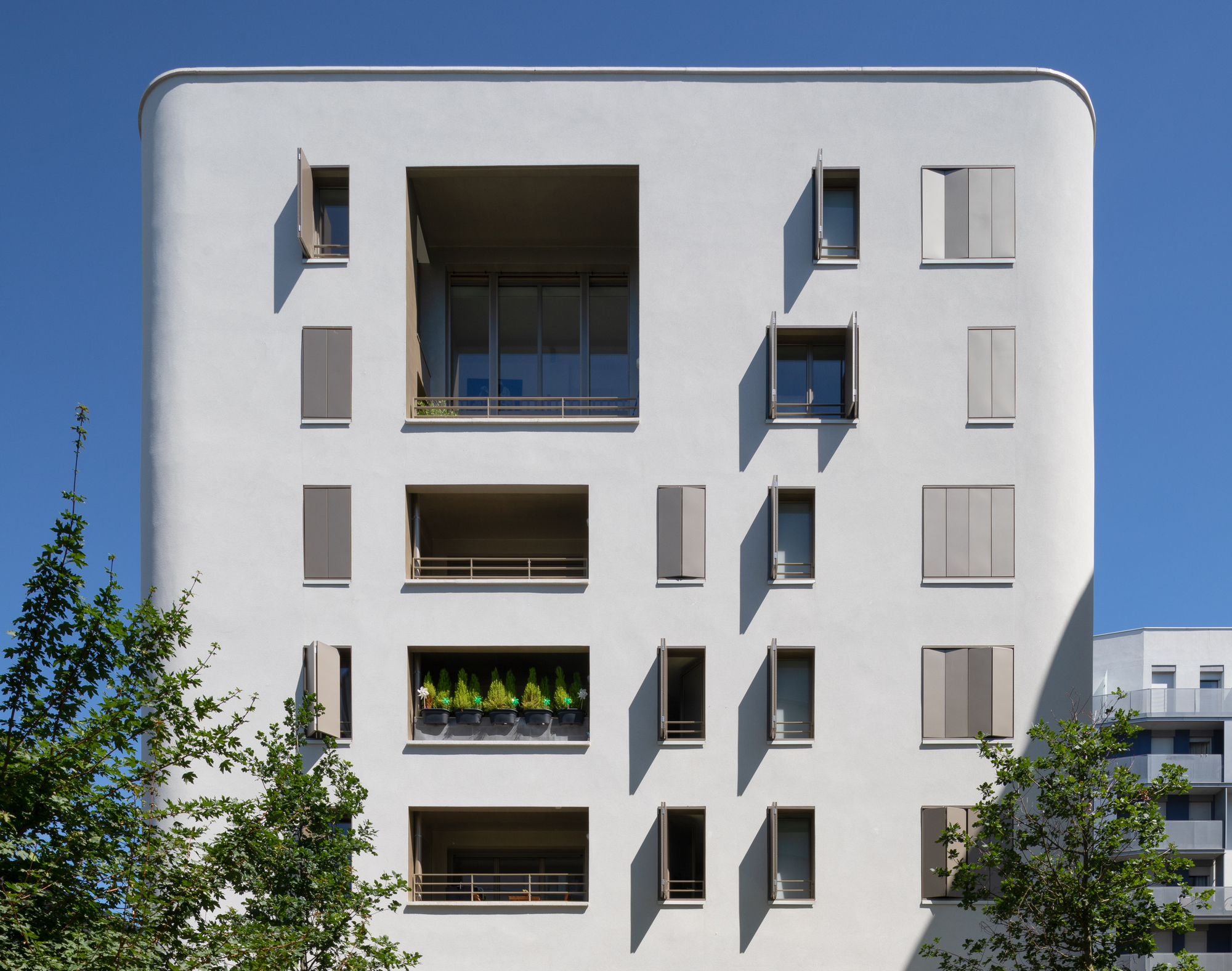 46 Apartments in Gentilly / Tectône-30