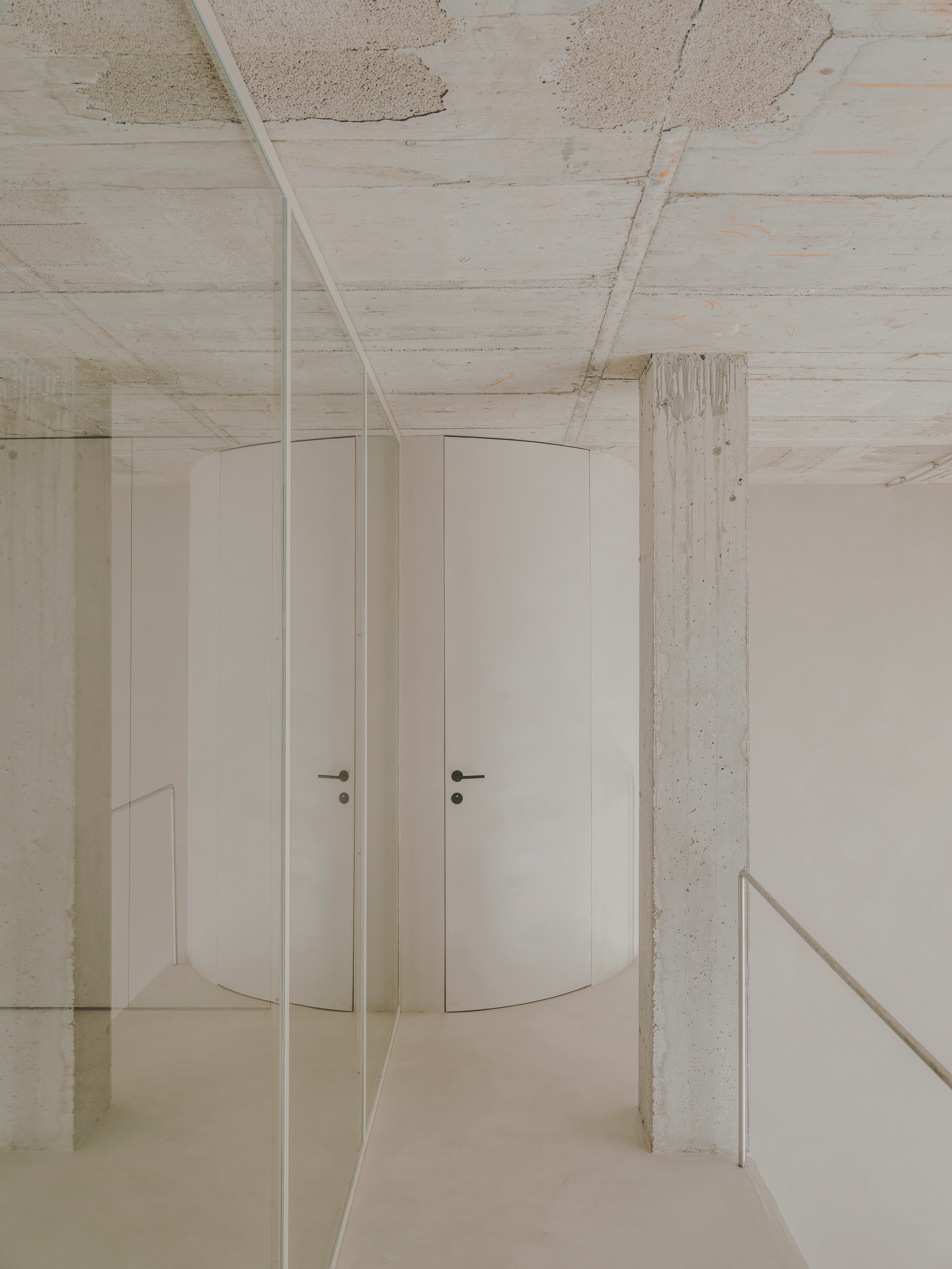 巴塞罗那梦幻工作室丨西班牙巴塞罗那丨Isern Serra-47