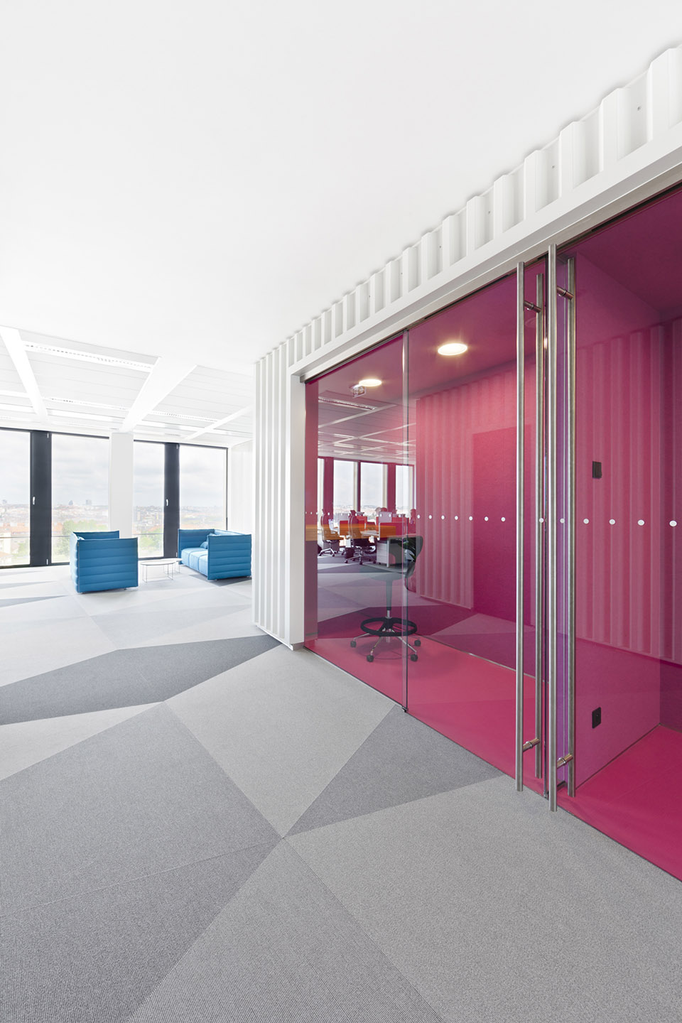 Avast总部办公室 ,布拉格 / VRTIŠKA • ŽÁK-25