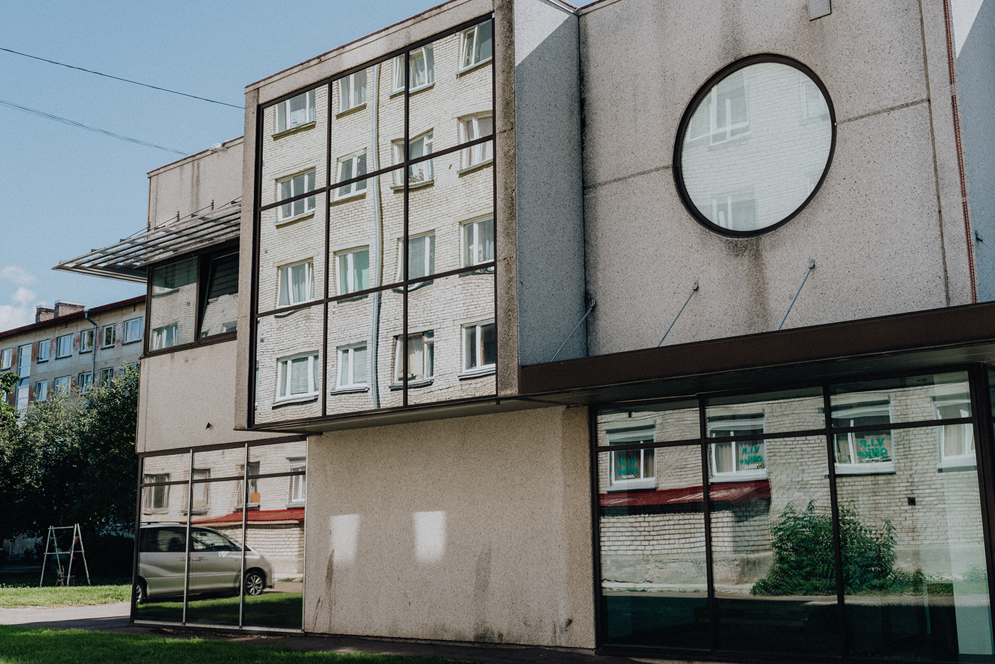 混凝土魅力 | 公寓建筑的现代美学-5