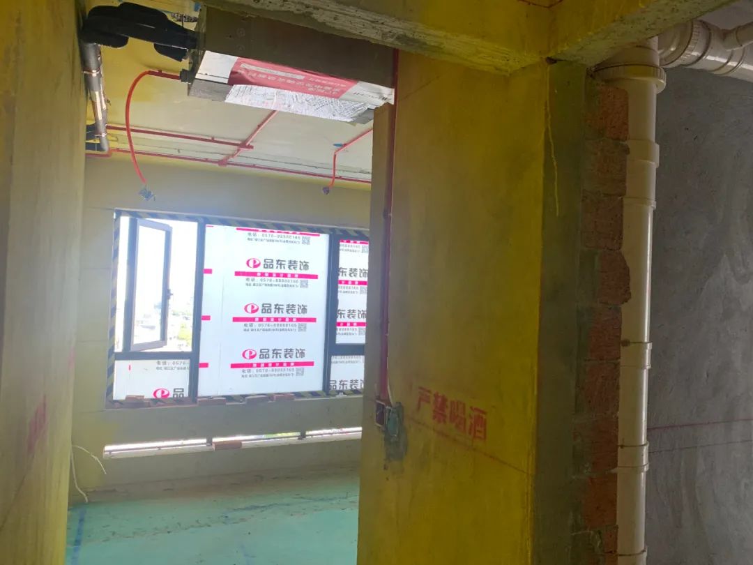 现代简约风格的艺术生活空间丨中国台州丨品东装饰-26