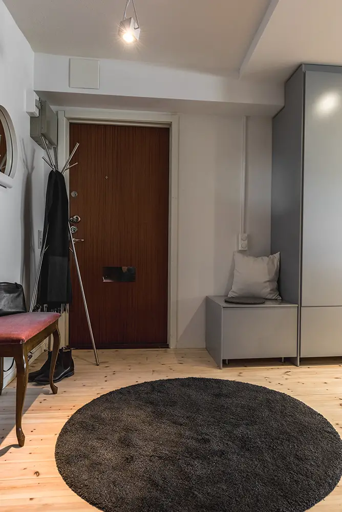 瑞典现代古典公寓的封闭式阳台设计-12