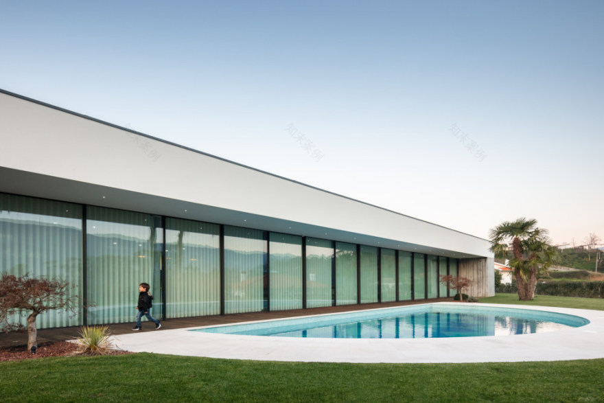 葡萄牙 Arouca 住宅 | 融入自然的"天眼"建筑-54