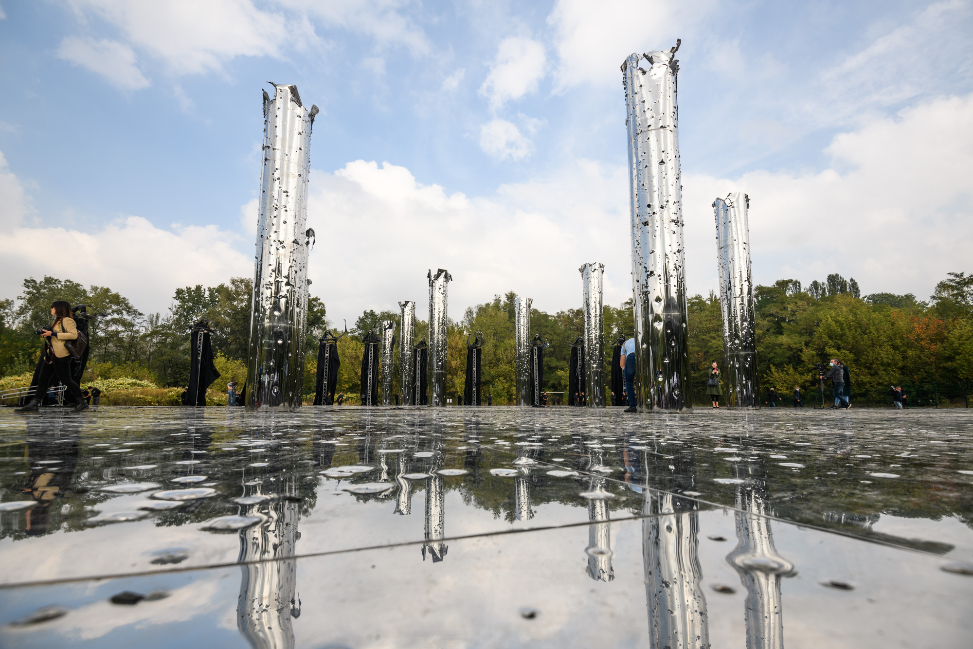 Mirror Field Installation / Babyn Yar Holocaust Memorial Center-22