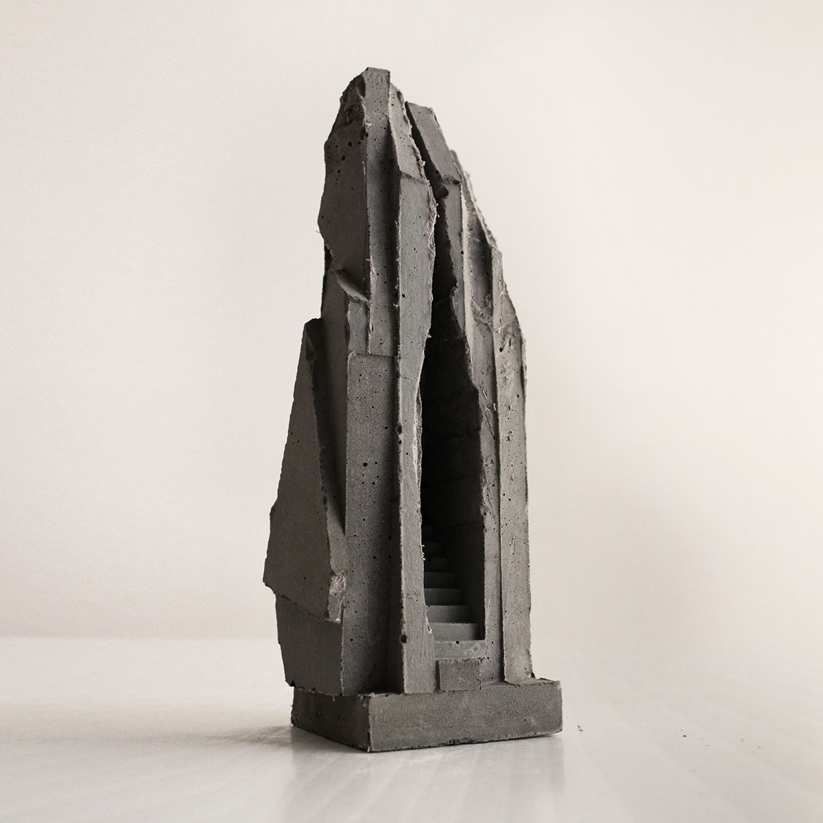 混凝土雕塑打造极简空间-13