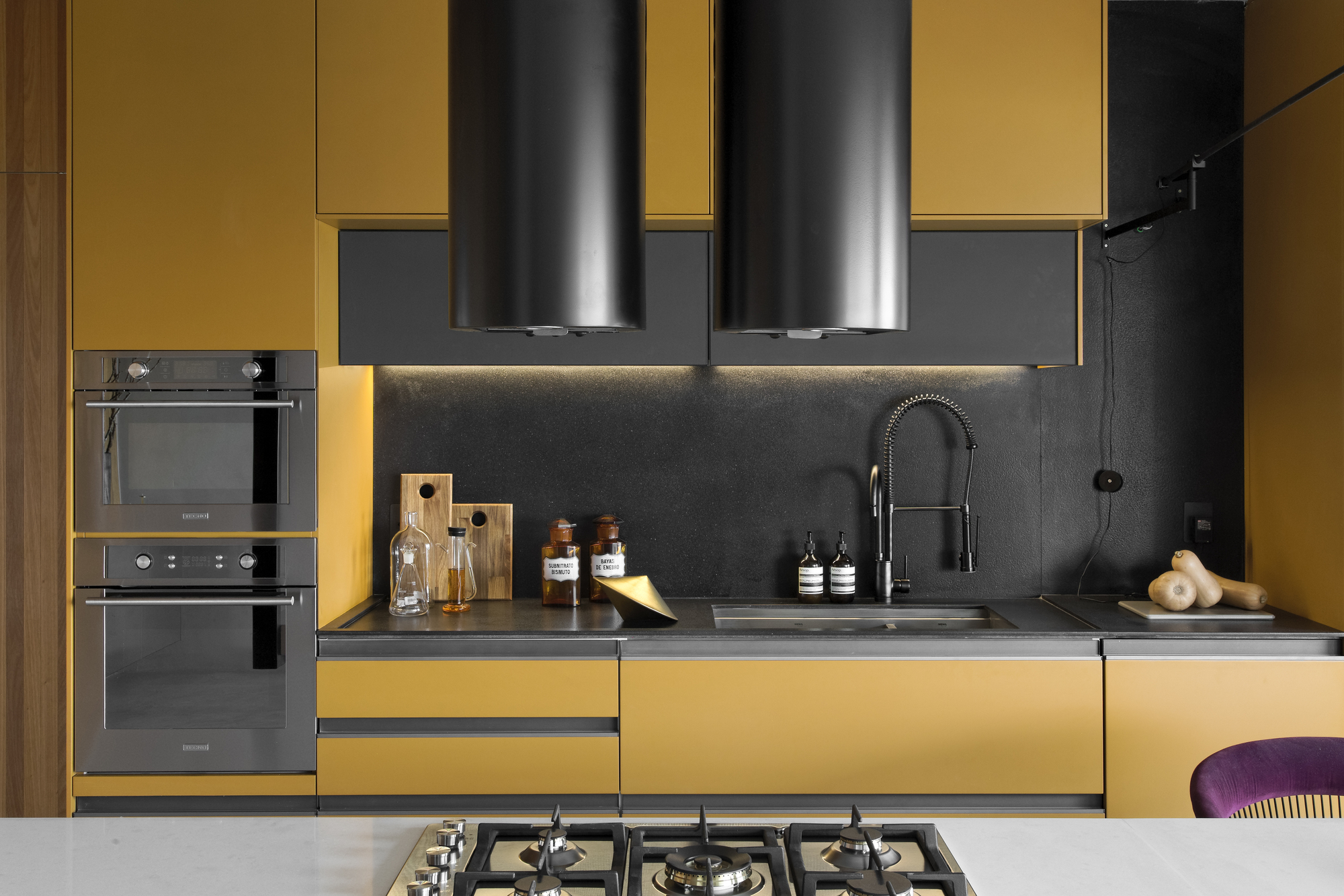 悬空 4.5 米!São Paulo 平层公寓创新厨房设计-11