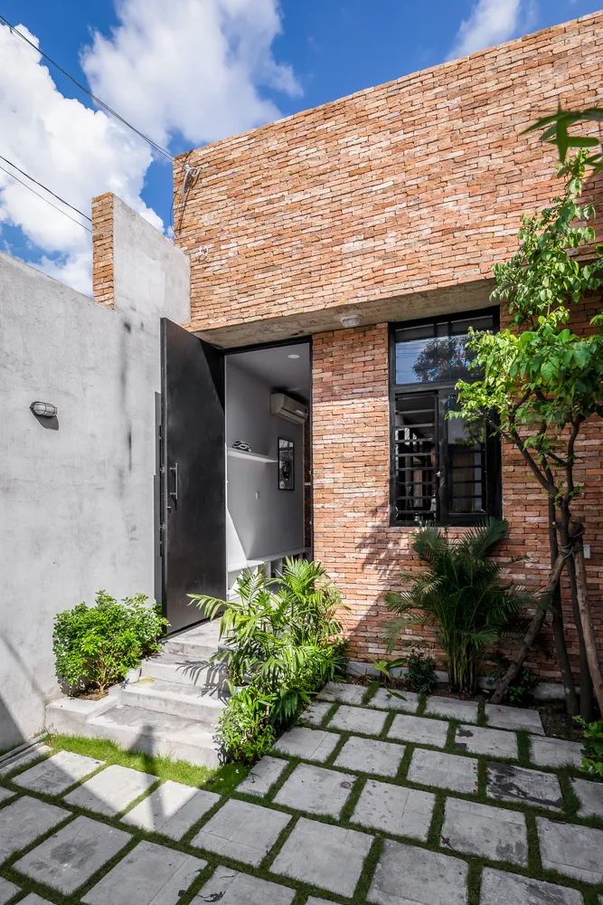 绿色环绕的越南西贡 94 平米住宅设计-47