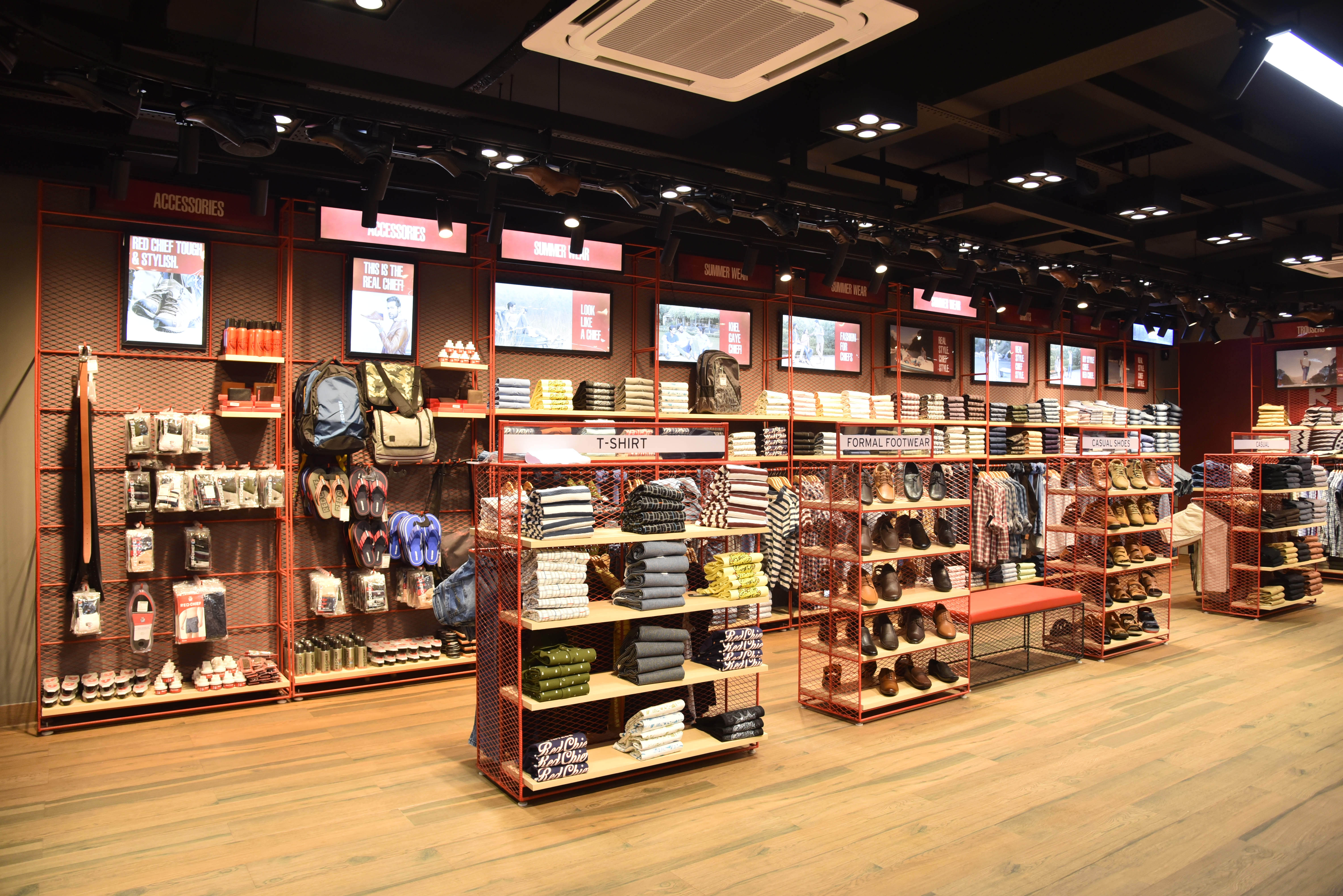 HOUSE OF RED CHIEF-14