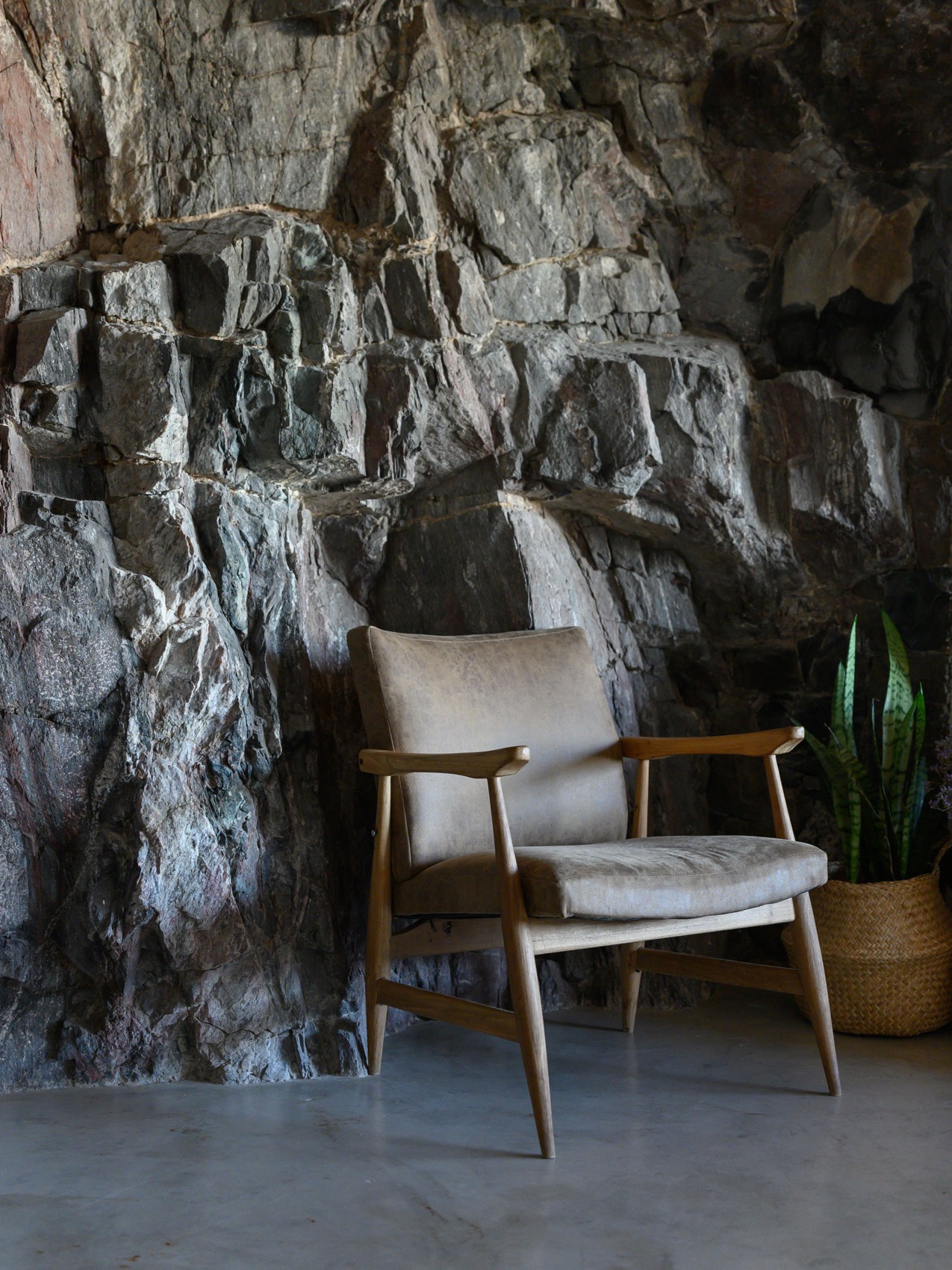 岩石中的住宅丨西班牙丨Arq. Christian Schlatter-40