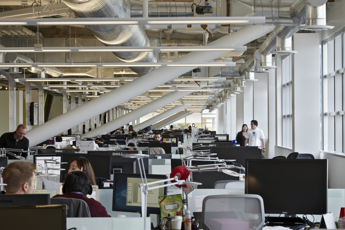 简约而富有雕塑感的日本游戏公司美国总部办公室设计-12