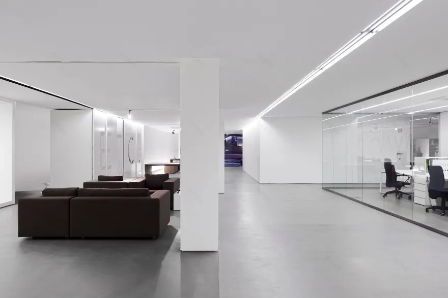 Famo Porto 展厅改造丨葡萄牙波尔图丨Moura Martins Arq.-18