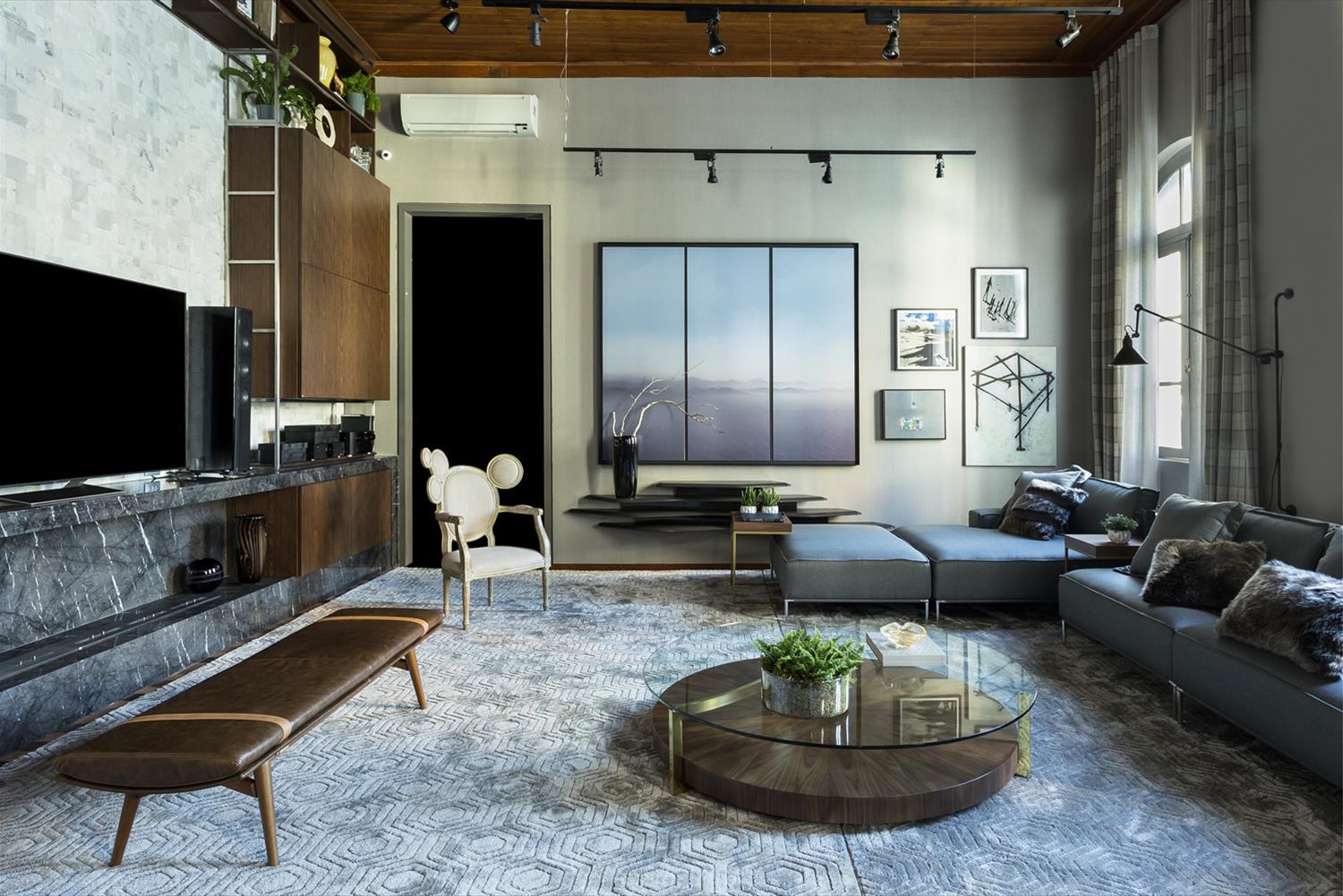 一个所有人的房间-1