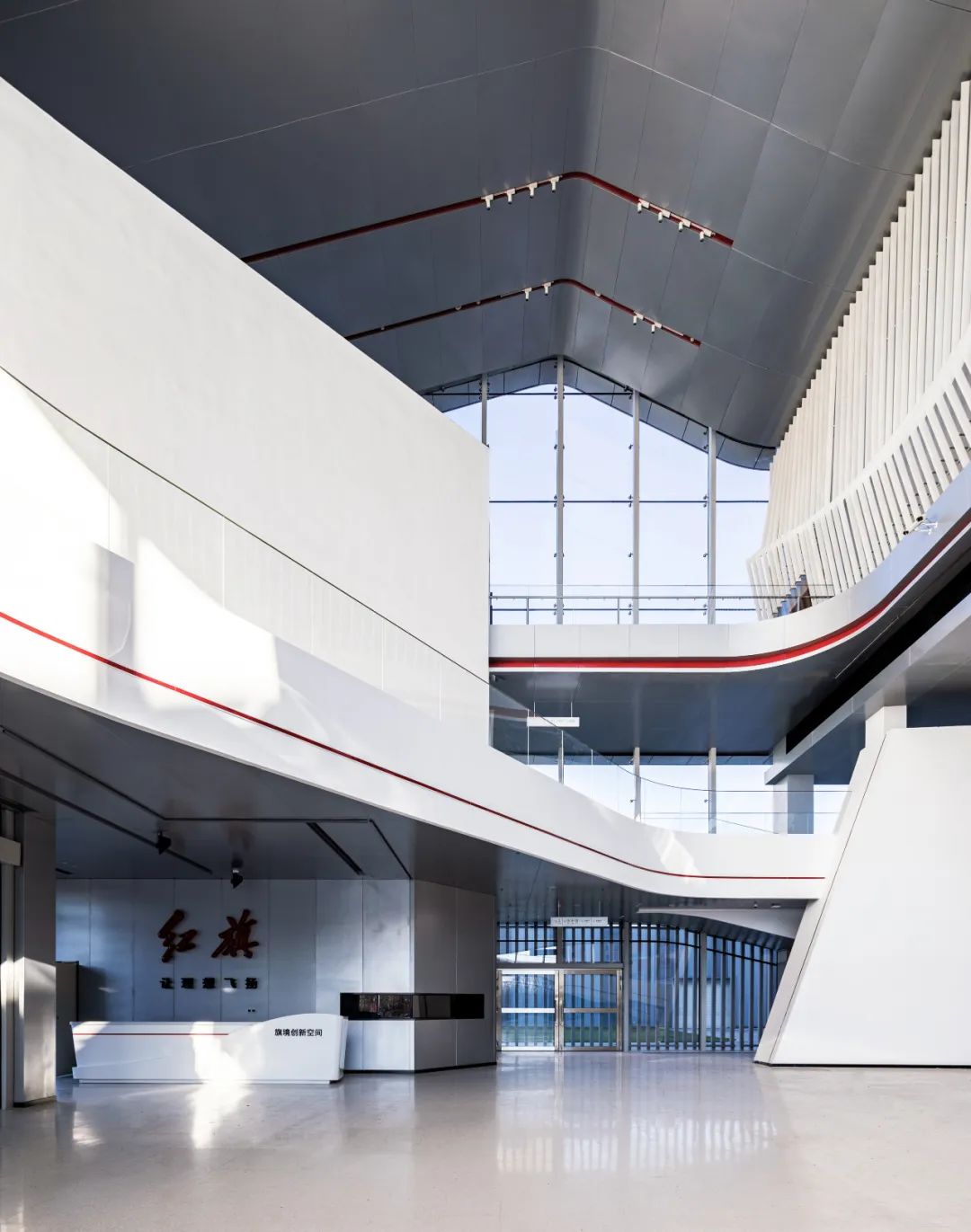 飞扬流线：旗境创新展示空间 / 华工设计院-10