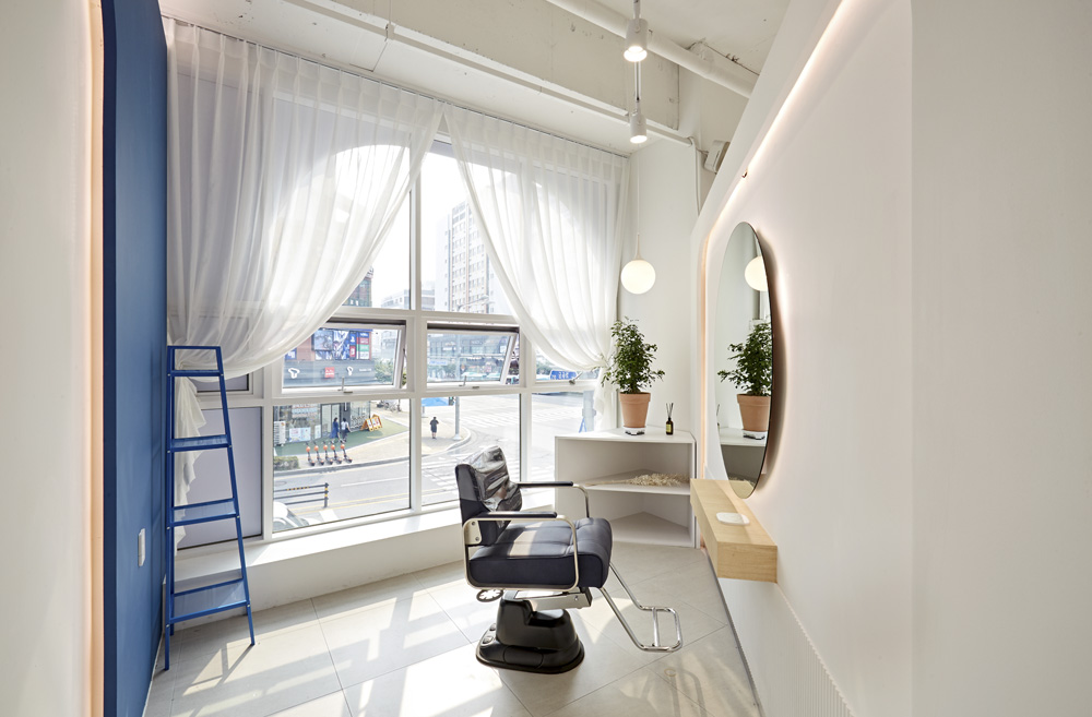 现代简约 46 平米美容室设计-14