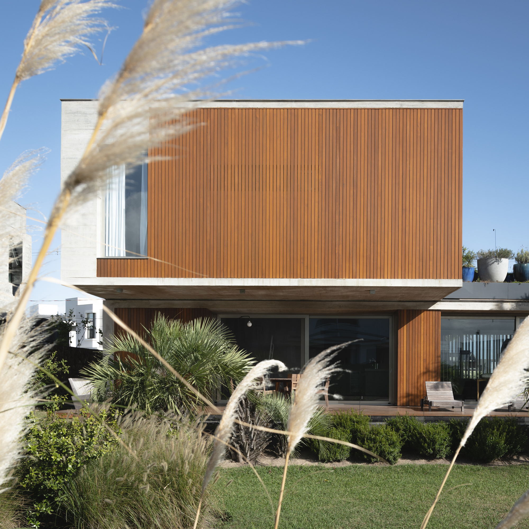 LSG #DM 住宅 | 混凝土棱镜与玻璃空间的互动-26