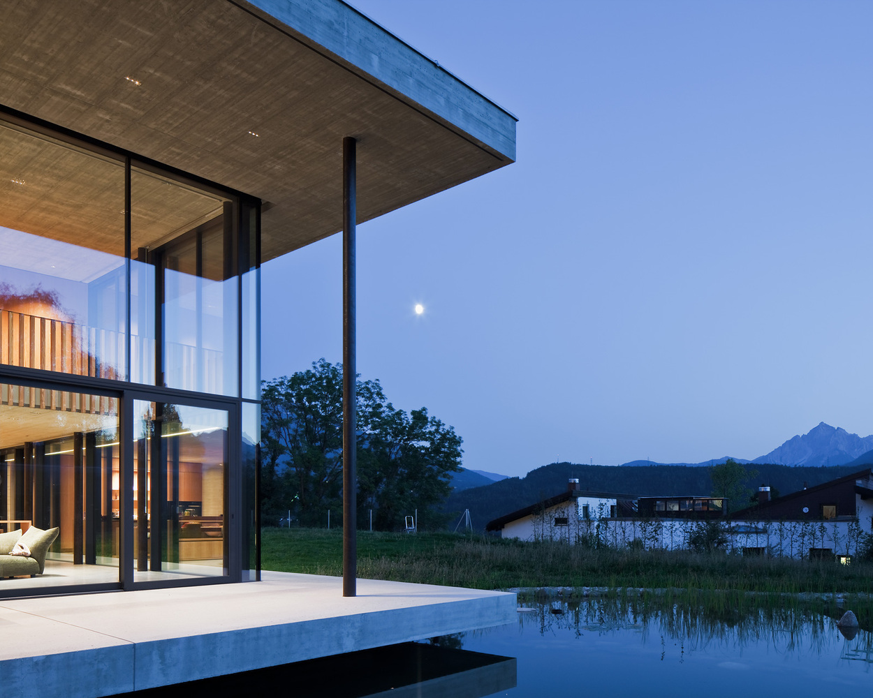 奥地利 Innsbruck 的 C 型之家丨LORENZATELIERS-28