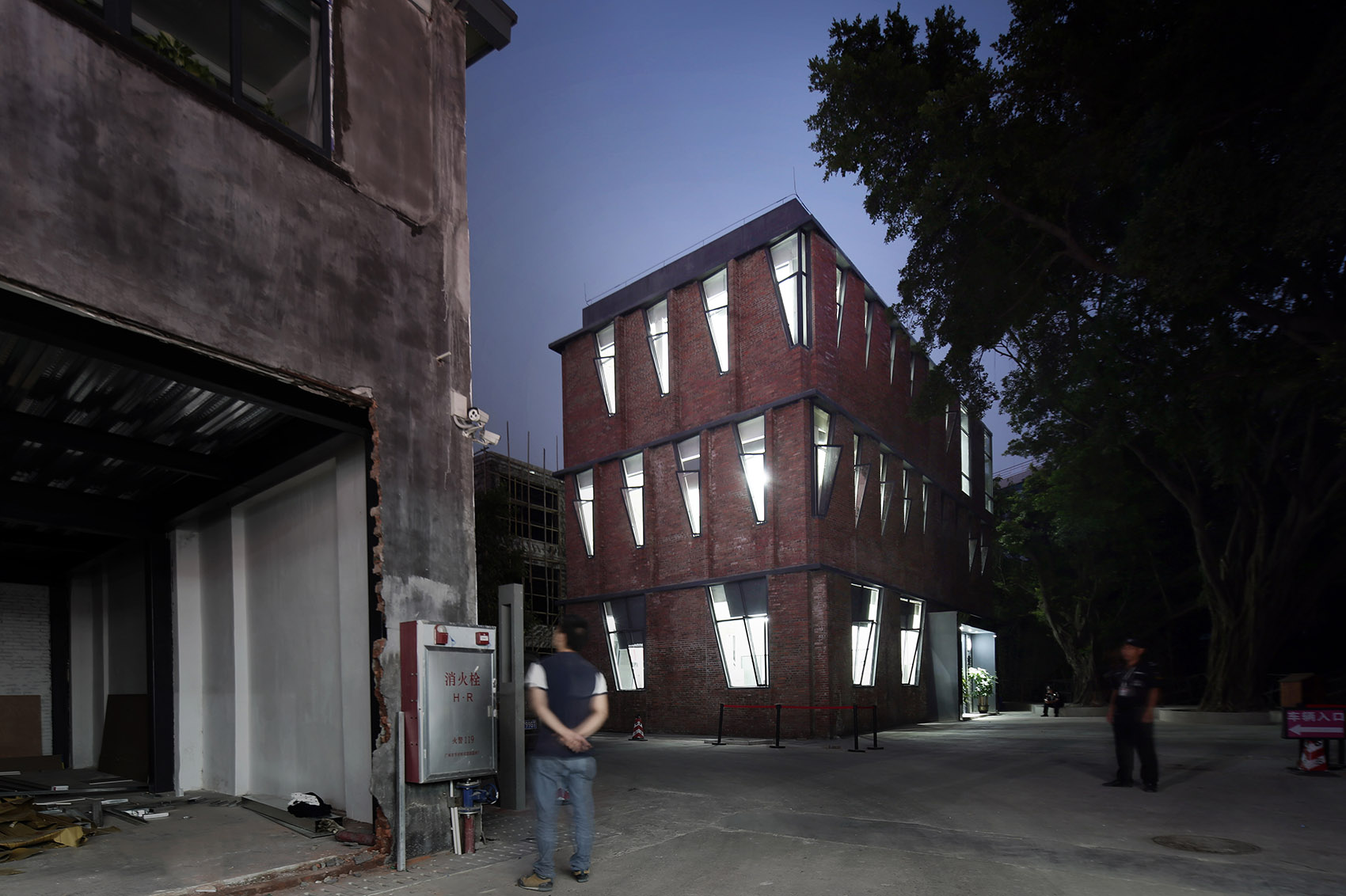 广州北岛创意园管理中心丨中国广州丨互建筑-21