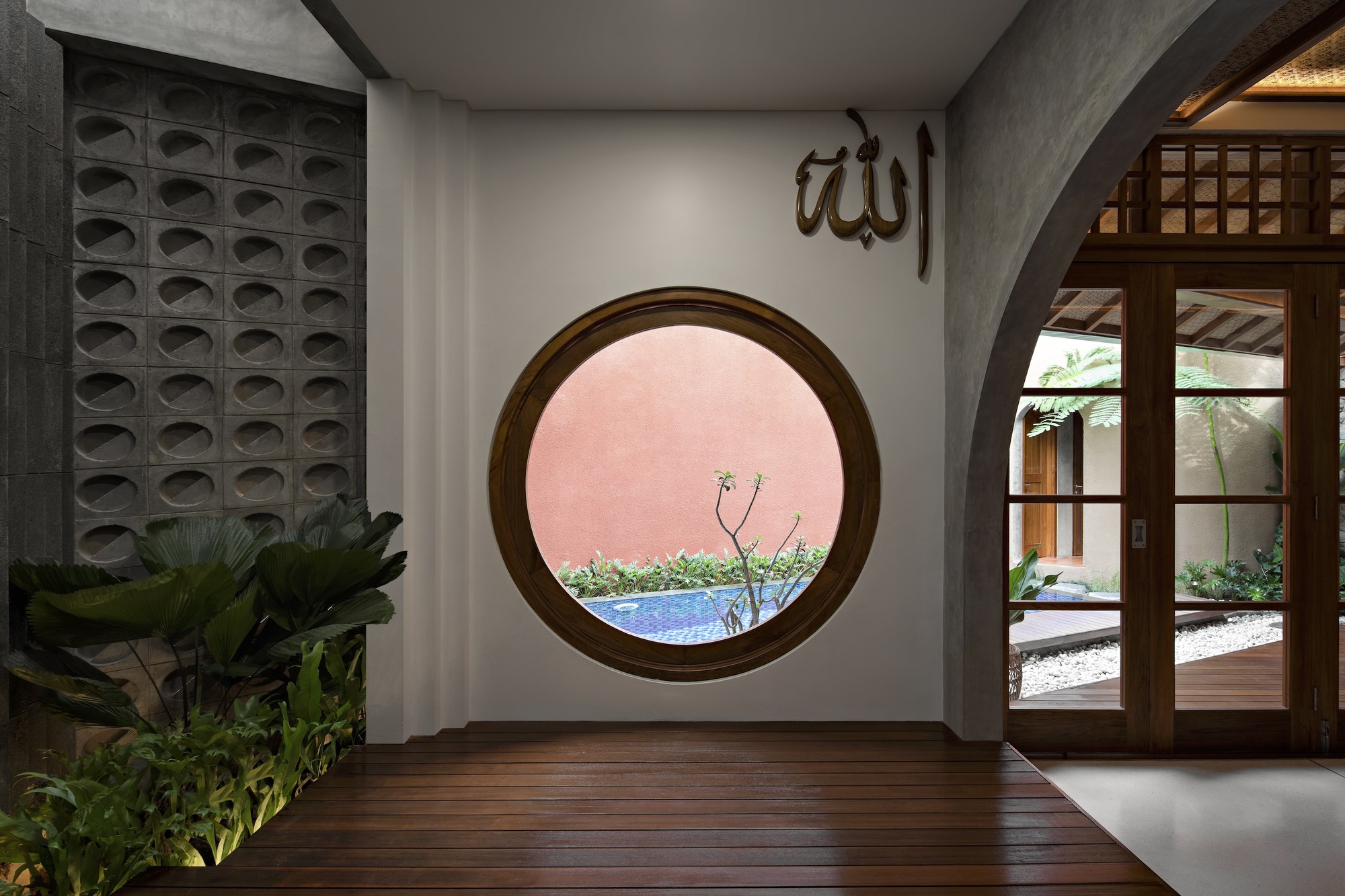 心烦意乱的房子丨印度丨Ismail Solehudin Architecture-36